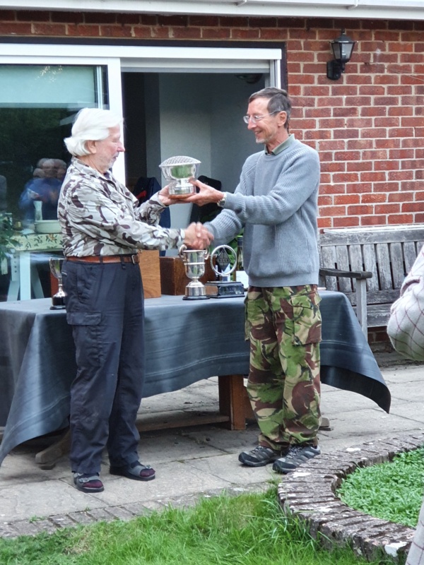 600x800 pixels (210K)